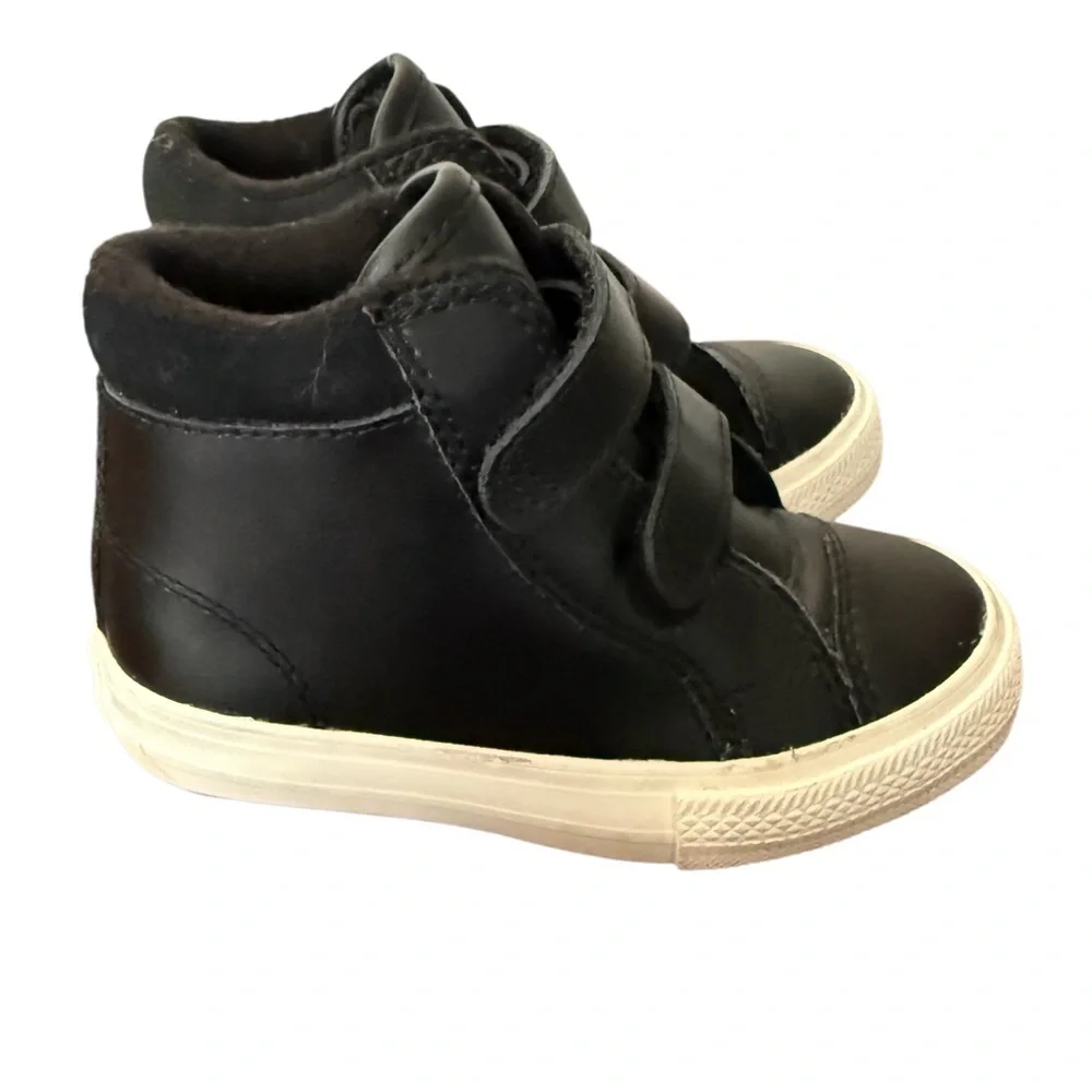 Converse Chuck Taylor All Star 2V Kids Black High-Top Sneakers-Size 7 - Picture 3 of 11